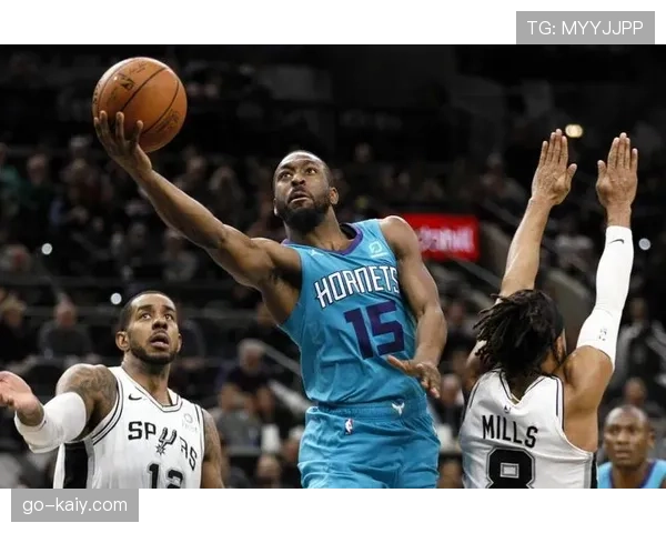 战术述评:雄鹿末节改打无限换防,成功遏制太阳中距离进攻